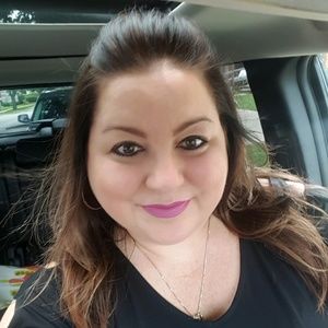 Meet your Posher, Stacy